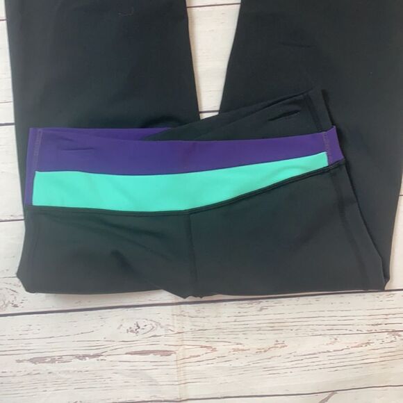 Lululemon leggings  - Picture 4 of 8